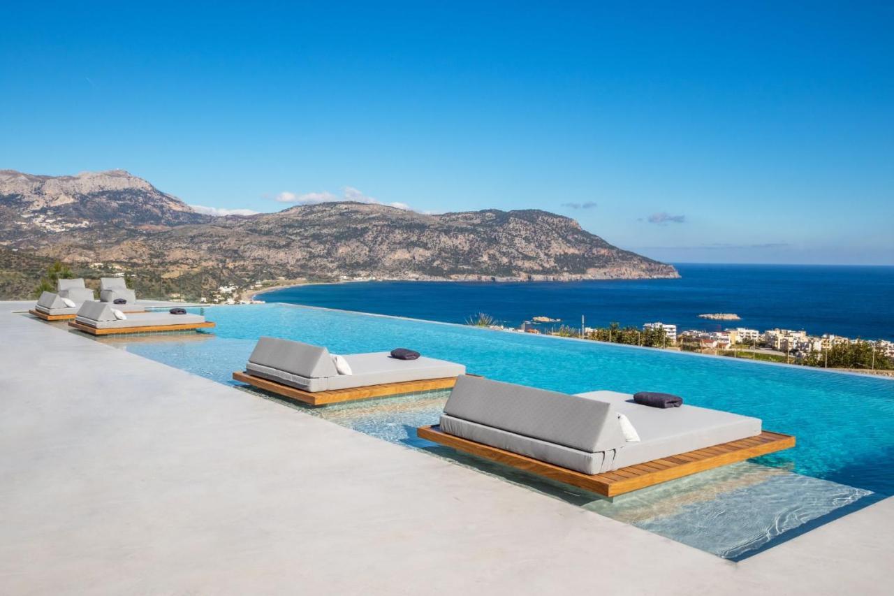 Istia Luxury Villas 卡尔帕索斯 外观 照片