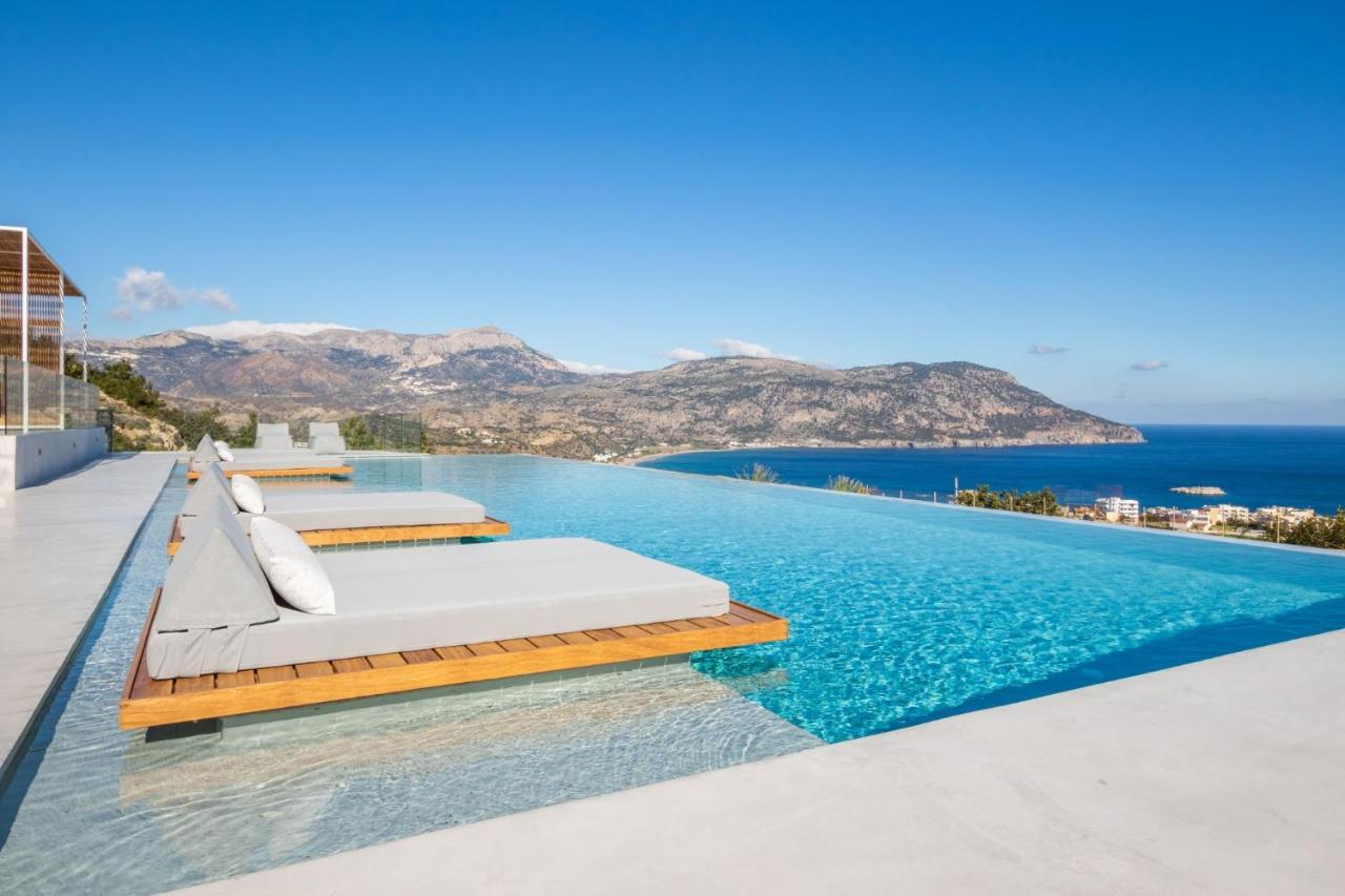 Istia Luxury Villas 卡尔帕索斯 外观 照片