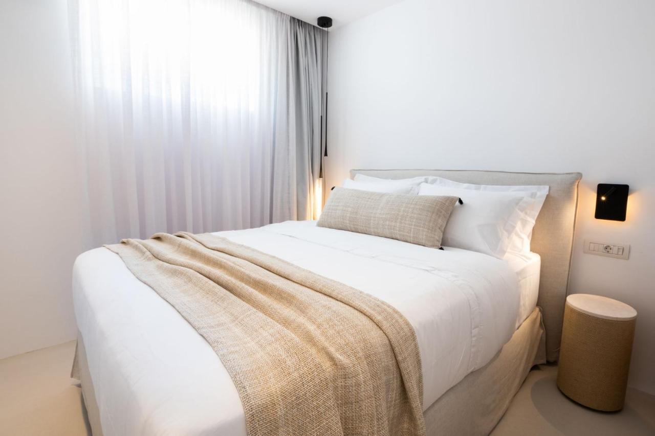 Istia Luxury Villas 卡尔帕索斯 外观 照片