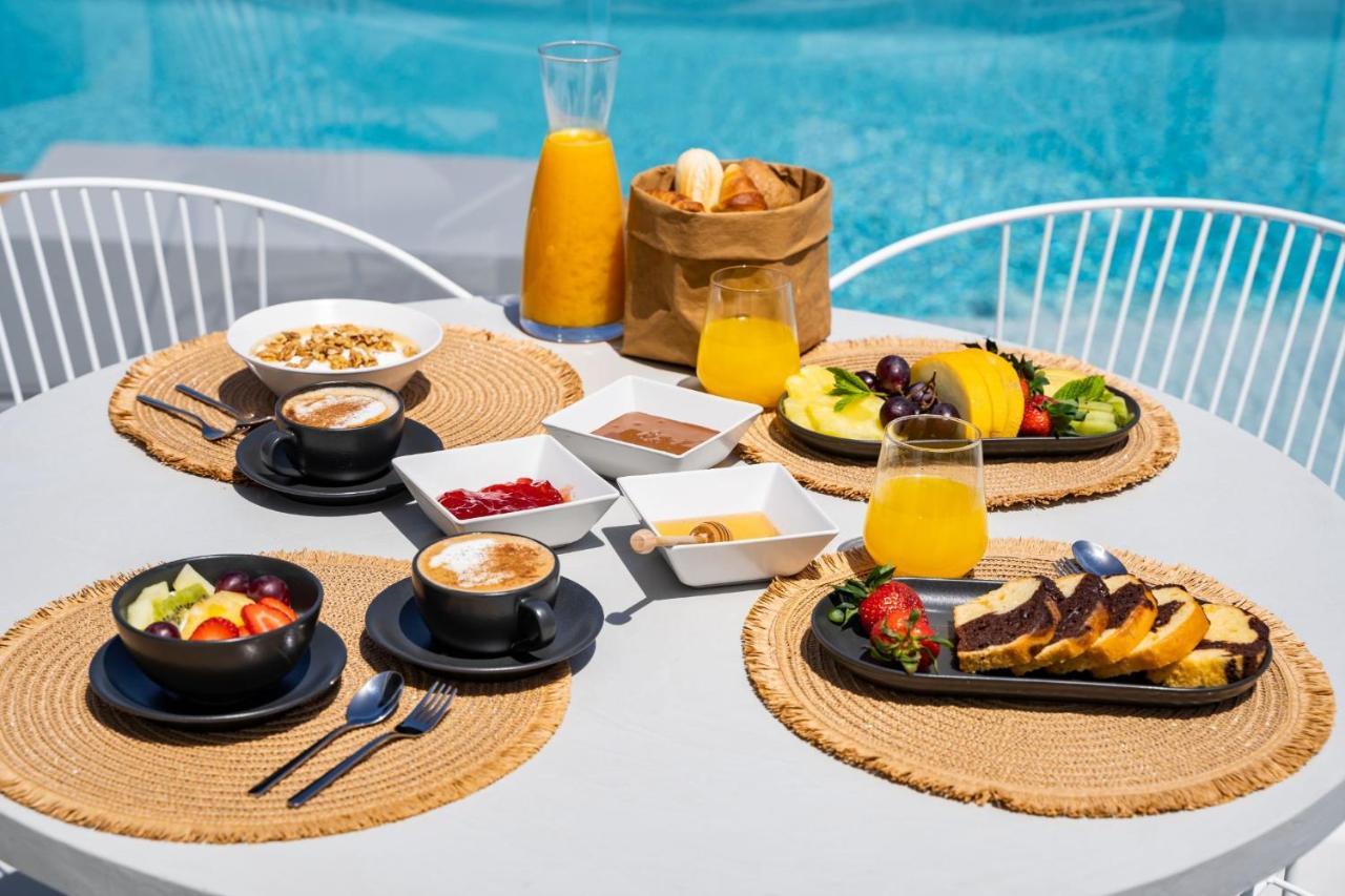 Istia Luxury Villas 卡尔帕索斯 外观 照片