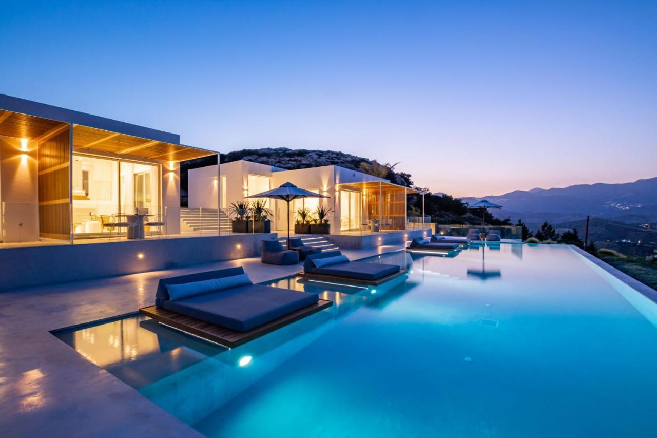 Istia Luxury Villas 卡尔帕索斯 外观 照片