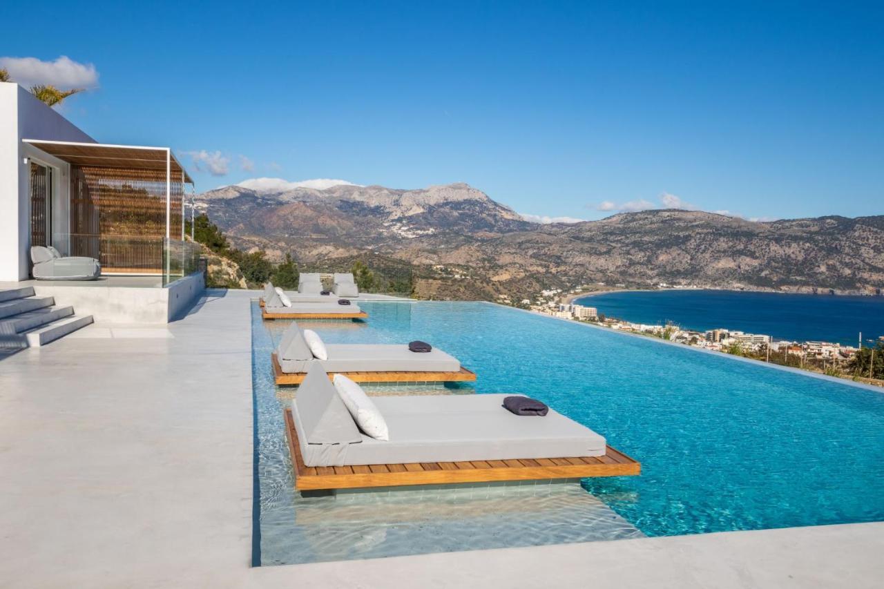 Istia Luxury Villas 卡尔帕索斯 外观 照片
